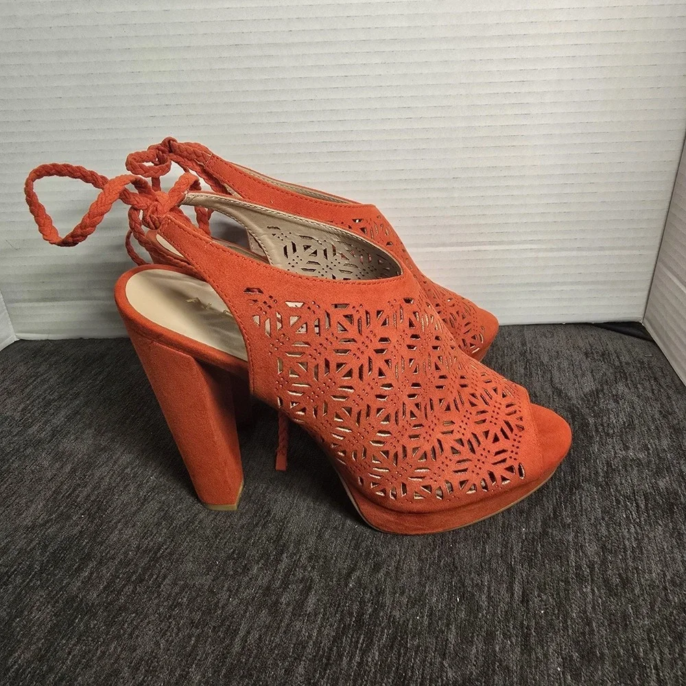 ALDO Laser-Cut Open Toe Heels Shoes Red Womens Size 8